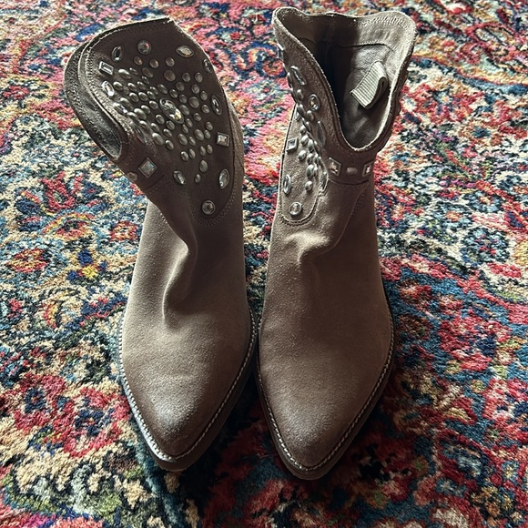 B. Makowsky Rhinestone Studded Jeweled Embellished Suede Cowgirl Ankle Booties 8 - Picture 2 of 6